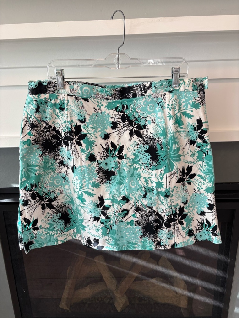 Allyson Whitmore Golf Teal , Black & White Floral Mini Skort